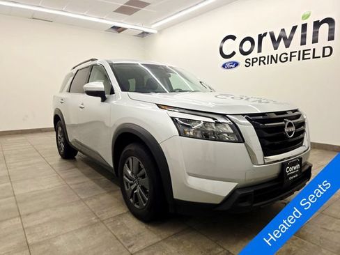 Used 2025 Nissan Pathfinder SV AWD/4WD image 6