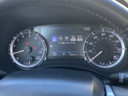 Used 2024 Toyota Highlander LE image 29