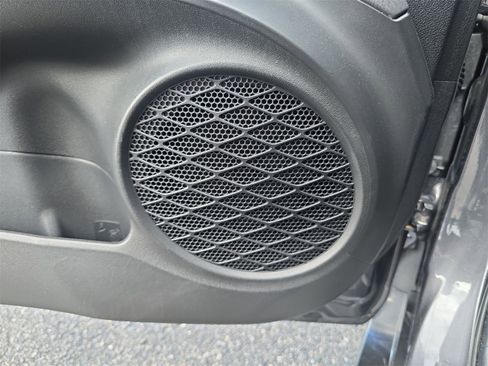 Used 2018 Toyota Prius Prime Plus image 15