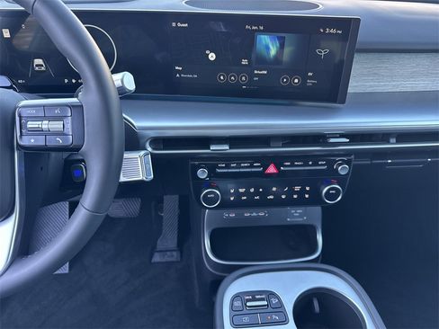 Used 2026 Hyundai Ioniq 9 SEL image 28
