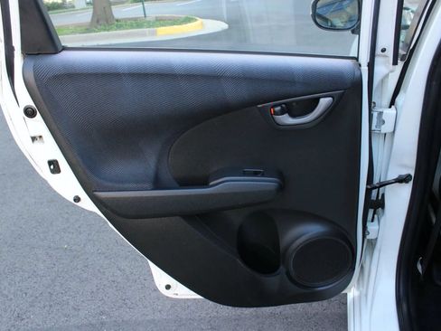 Used 2010 Honda Fit Sport image 15