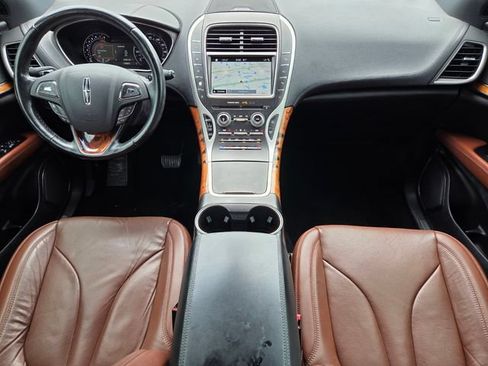 Used 2018 Lincoln MKX Reserve w/ Driver Assistance Package FWD image 17