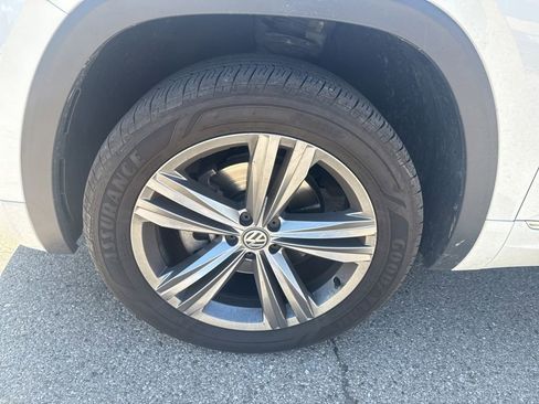 Used 2019 Volkswagen Atlas SEL R-Line AWD/4WD image 13
