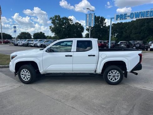 Used 2024 Toyota Tacoma SR RWD image 3