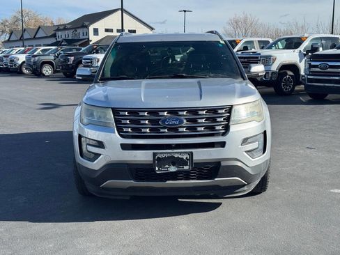 Used 2016 Ford Explorer Limited image 2