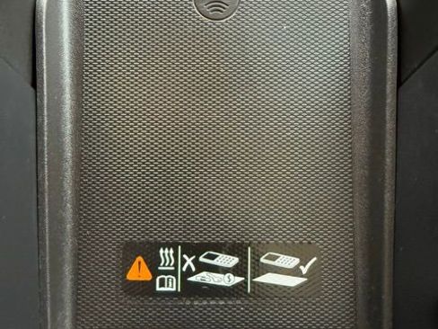 Used 2022 GMC Sierra 1500 AT4X image 31