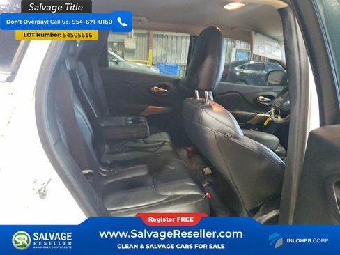 Used 2017 Jeep Cherokee Limited FWD image 13