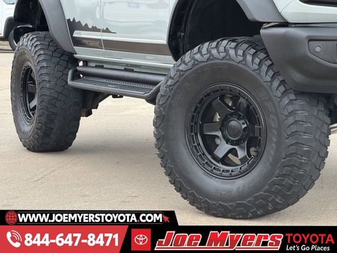 Used 2021 Ford Bronco Wildtrak image 12