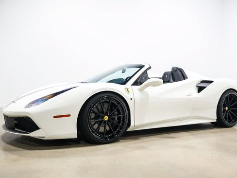 Used 2017 Ferrari 488 Spider RWD image 11