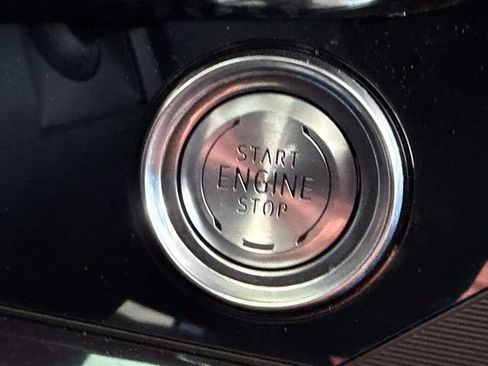 Used 2024 Chevrolet Corvette Z06 w/ Stealth Interior Trim Package RWD image 18