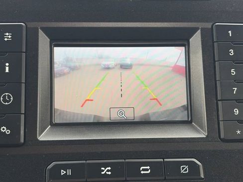 Used 2022 Ford F250 XL w/ Power Equipment Group image 39