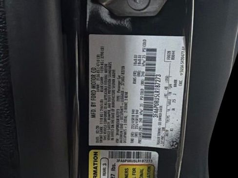 Used 2020 Ford Fusion Titanium FWD image 27