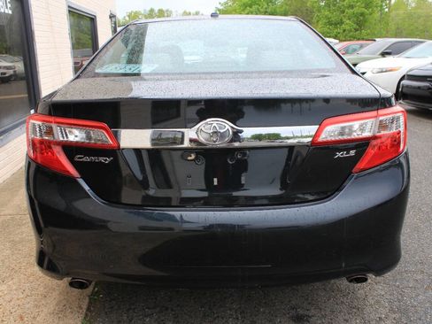 Used 2012 Toyota Camry XLE FWD image 8
