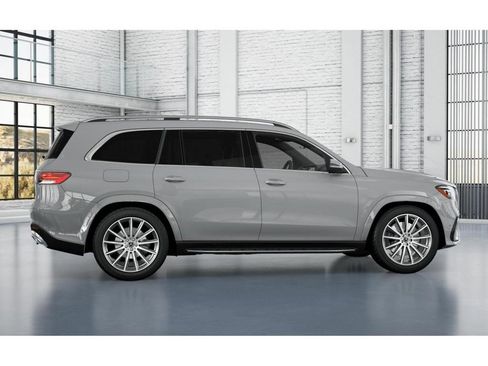 New 2026 Mercedes-Benz GLS 580 4MATIC image 17