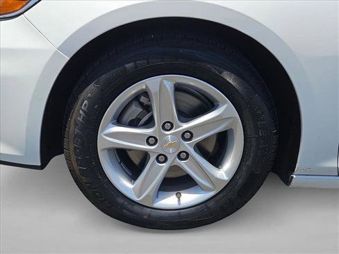 Used 2024 Chevrolet Malibu LS FWD image 28