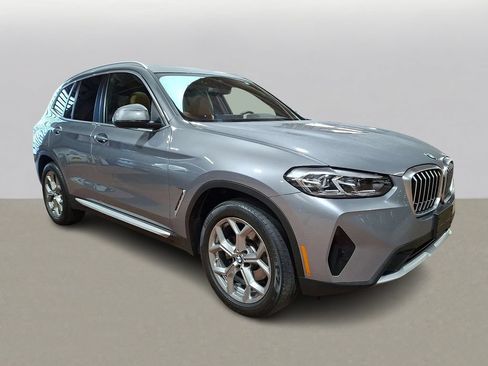 Used 2024 BMW X3 xDrive30i w/ Premium Package AWD/4WD image 3