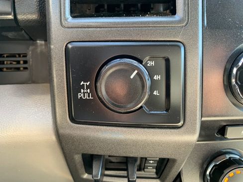 Used 2018 Ford F350 XL w/ Power Equipment Group AWD/4WD image 17
