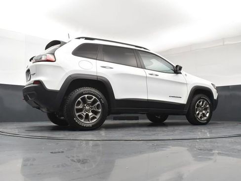 Used 2022 Jeep Cherokee Trailhawk w/ Sound & Nav Group AWD/4WD image 24