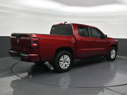 Used 2023 Nissan Frontier SV w/ Technology Package RWD image 5