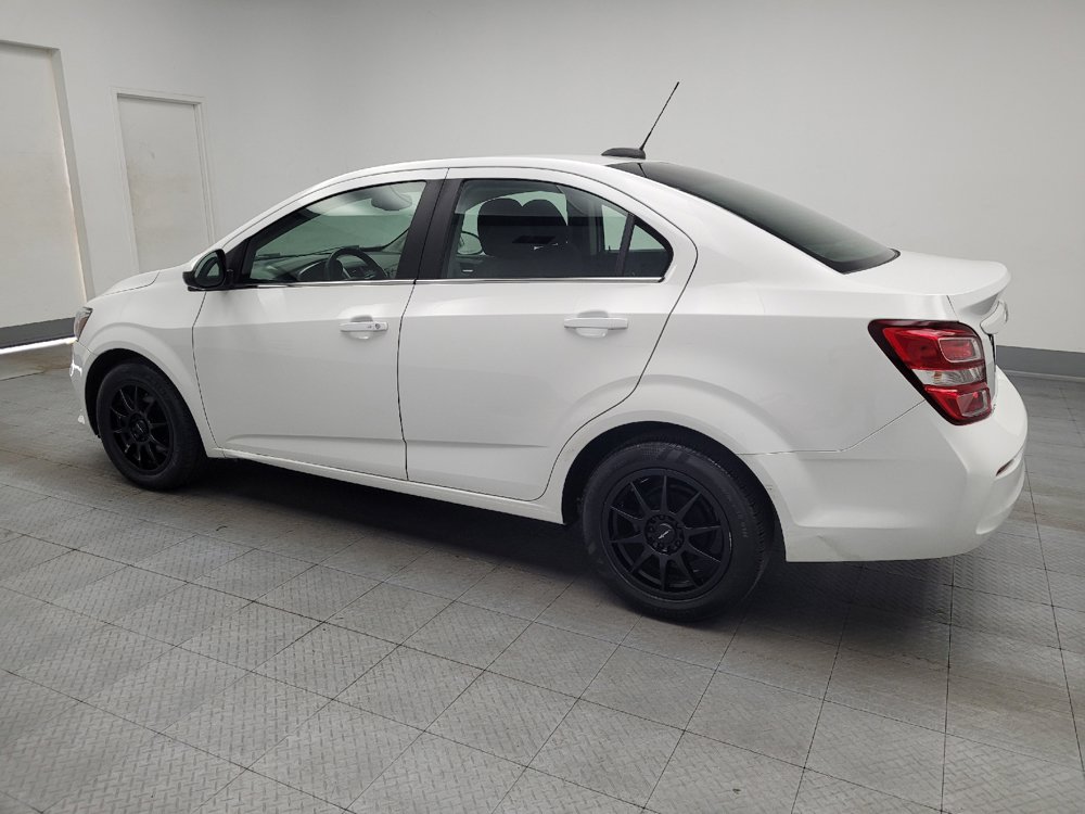 Used 2020 Chevrolet Sonic LT w/ Convenience Package FWD image 3