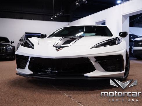 Used 2022 Chevrolet Corvette Stingray Premium Cpe w/ Z51 Performance Package RWD image 1