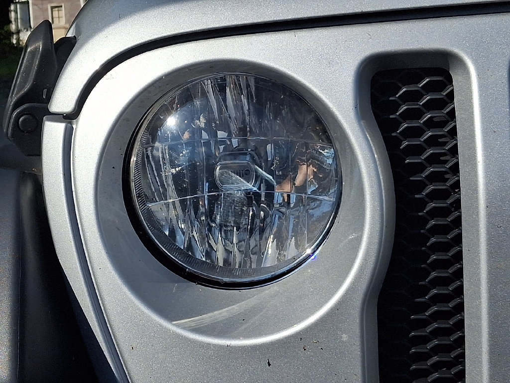 Used 2022 Jeep Wrangler Unlimited Sport AWD/4WD image 12