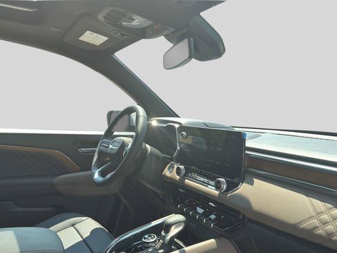 New 2026 GMC Canyon Denali AWD/4WD image 21