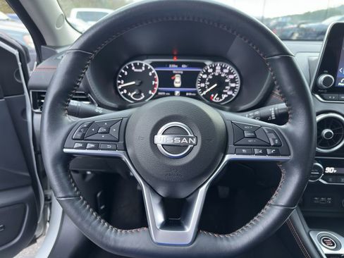 Used 2024 Nissan Sentra SR w/ SR Premium Package image 12