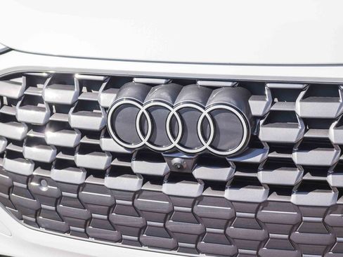 Certified 2025 Audi Q5 Premium w/ Convenience Package AWD/4WD image 13