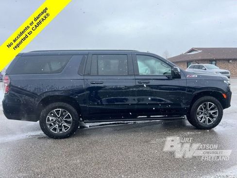 Used 2024 Chevrolet Suburban Z71 w/ Luxury Package image 3