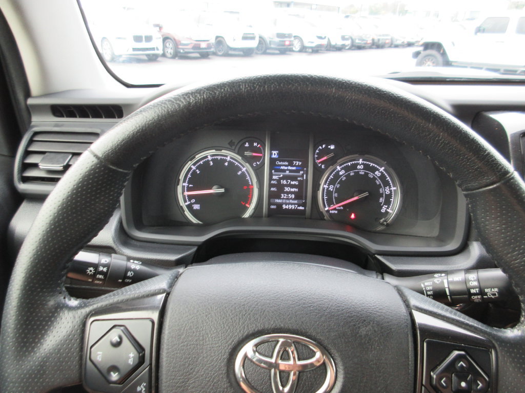 Used 2021 Toyota 4Runner TRD Off-Road Premium AWD/4WD image 28