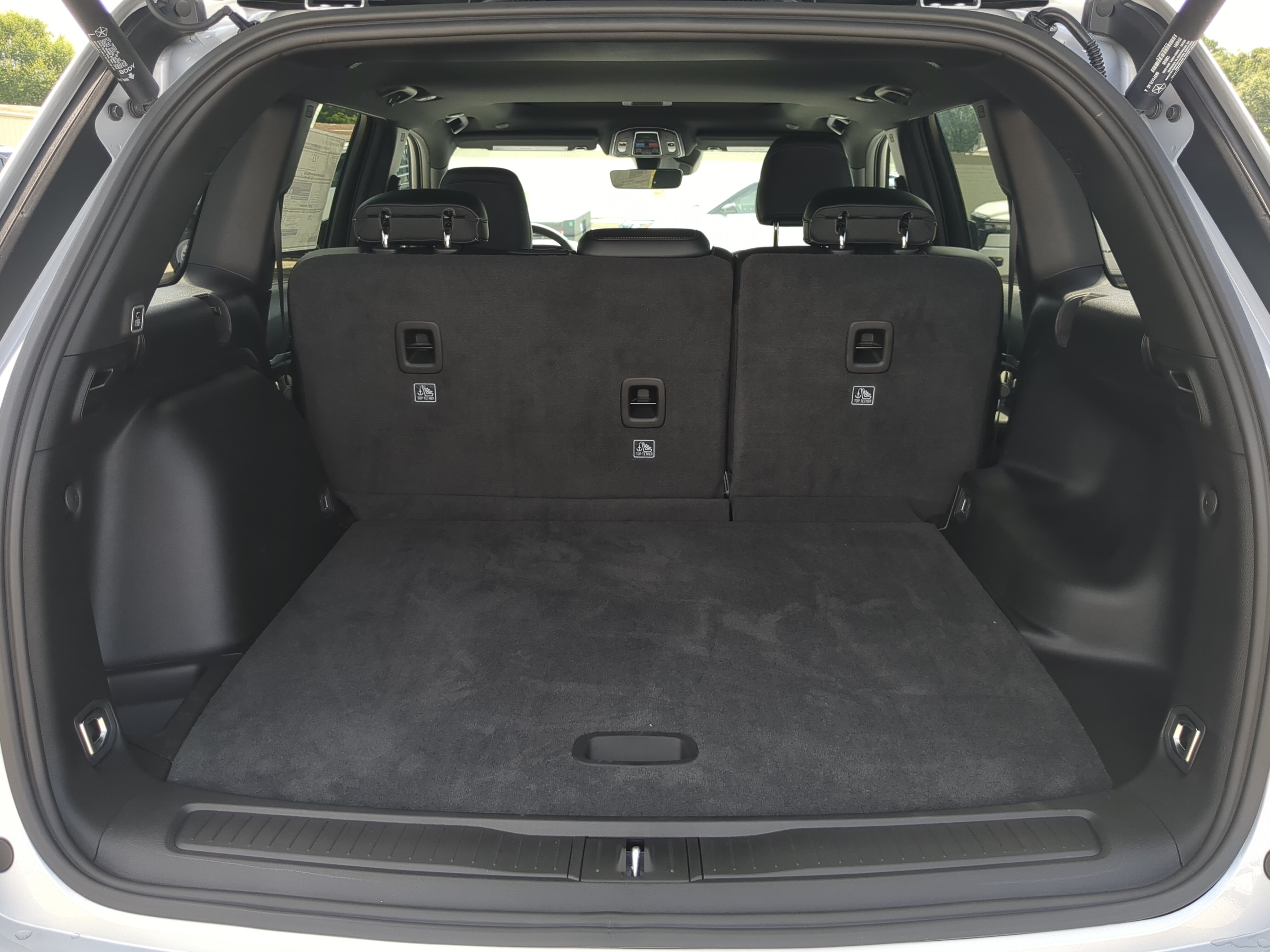 New 2026 Jeep Grand Cherokee Altitude RWD image 11