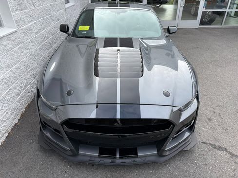 Used 2022 Ford Mustang Shelby GT500 w/ Carbon Fiber Track Pack image 7