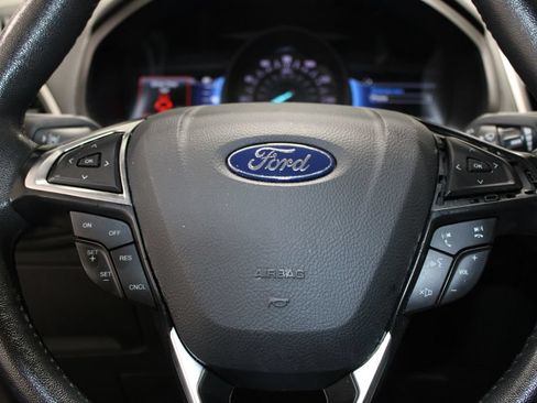Used 2024 Ford Edge SEL AWD/4WD image 13