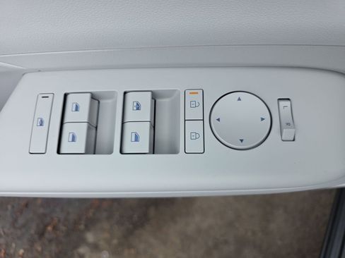 New 2026 Hyundai Kona SE image 33