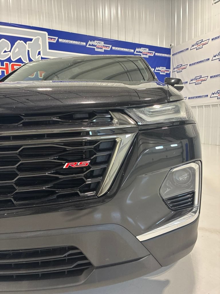 Used 2022 Chevrolet Traverse RS w/ LPO, Floor Liner Package FWD image 11
