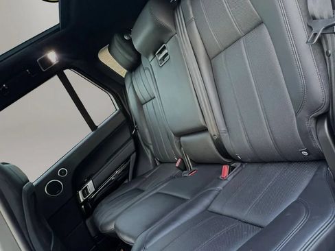 Used 2017 Land Rover Range Rover Supercharged AWD/4WD image 25
