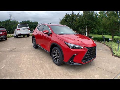 Certified 2025 Lexus NX 250 FWD w/ Towing Package (2000 Lbs) image 2