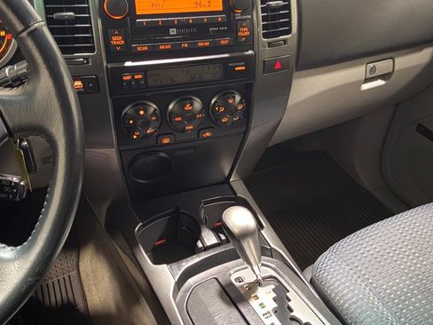Used 2006 Toyota 4Runner SR5 RWD image 13