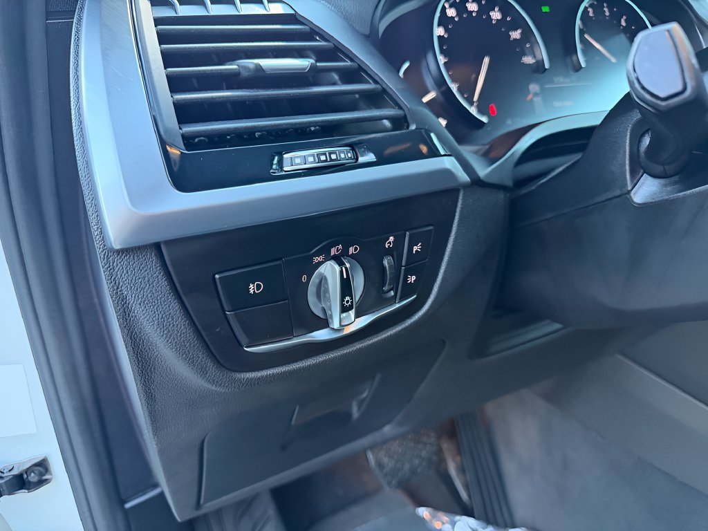 Used 2019 BMW X3 xDrive30i AWD/4WD image 19