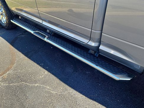 Used 2023 RAM 3500 Laramie image 9