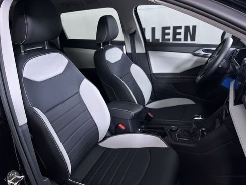 New 2025 Volkswagen Taos SEL image 25