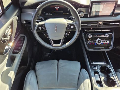 Used 2022 Lincoln Corsair Reserve w/ Equipment Group 201A image 15