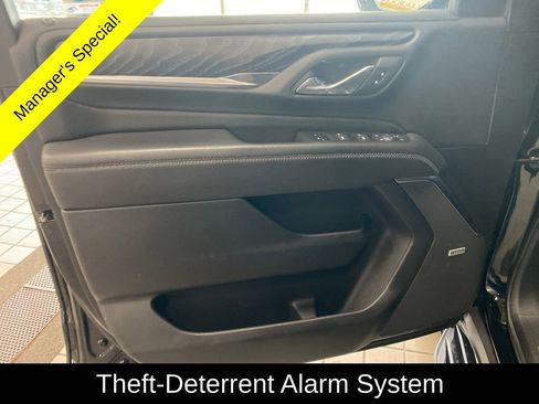 Used 2024 GMC Yukon XL Denali image 9