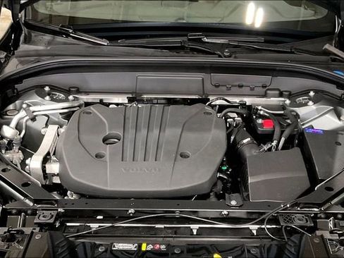 New 2026 Volvo XC60 B5 Plus w/ Climate Package image 15