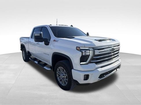 Used 2025 Chevrolet Silverado 2500 LT w/ Z71 Chrome Sport Edition AWD/4WD image 32