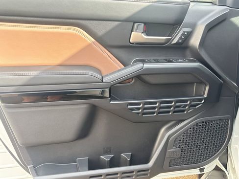 New 2025 Toyota 4Runner Limited image 6