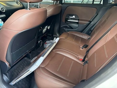 Used 2023 Mercedes-Benz GLA 250 image 4