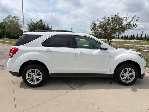 Used 2017 Chevrolet Equinox LT w/ Convenience Package FWD image 22