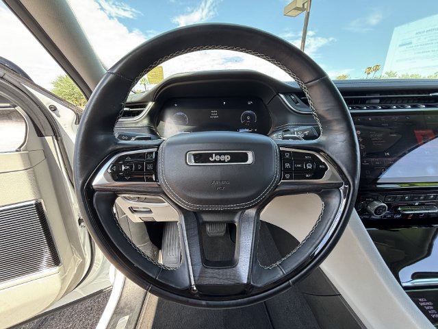 Used 2021 Jeep Grand Cherokee L Overland w/ Advanced Protech Group III AWD/4WD image 26